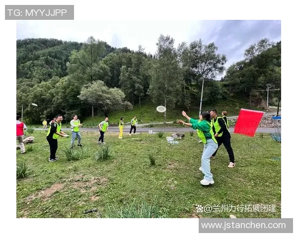 广州飞盘队展现灵活性与团队合作精神的精彩瞬间